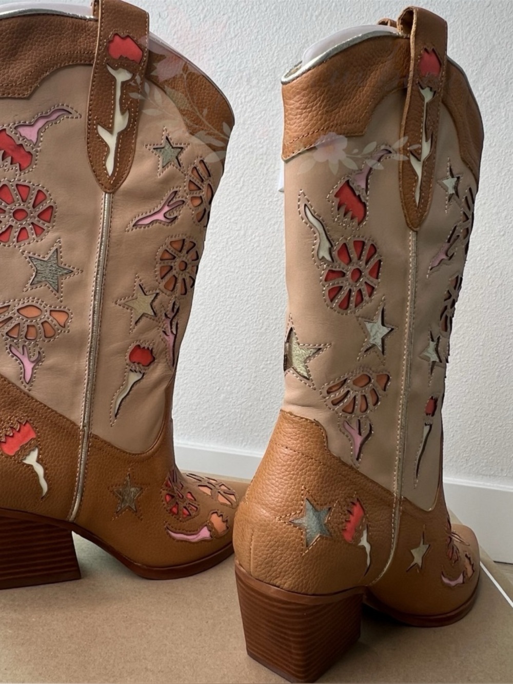 NWT Dolce Vita Lassie Western Cowboy Boots Tan Floral Cutout Star 7.5 - Picture 3 of 6